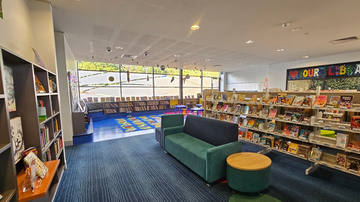 Store image