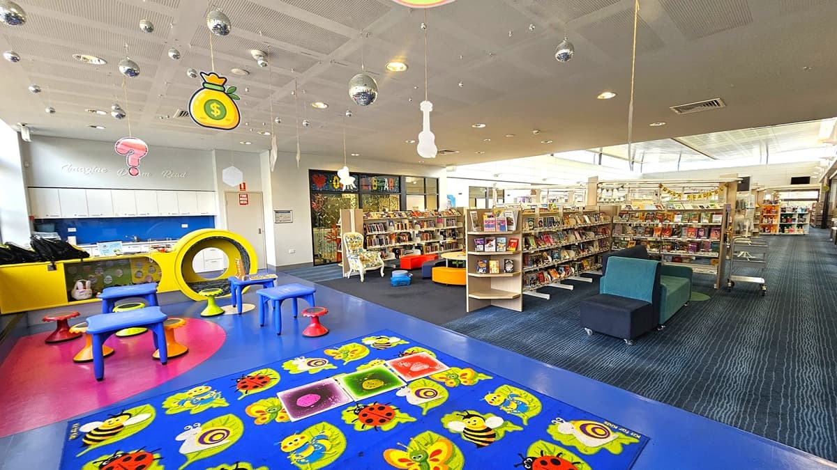 Store image