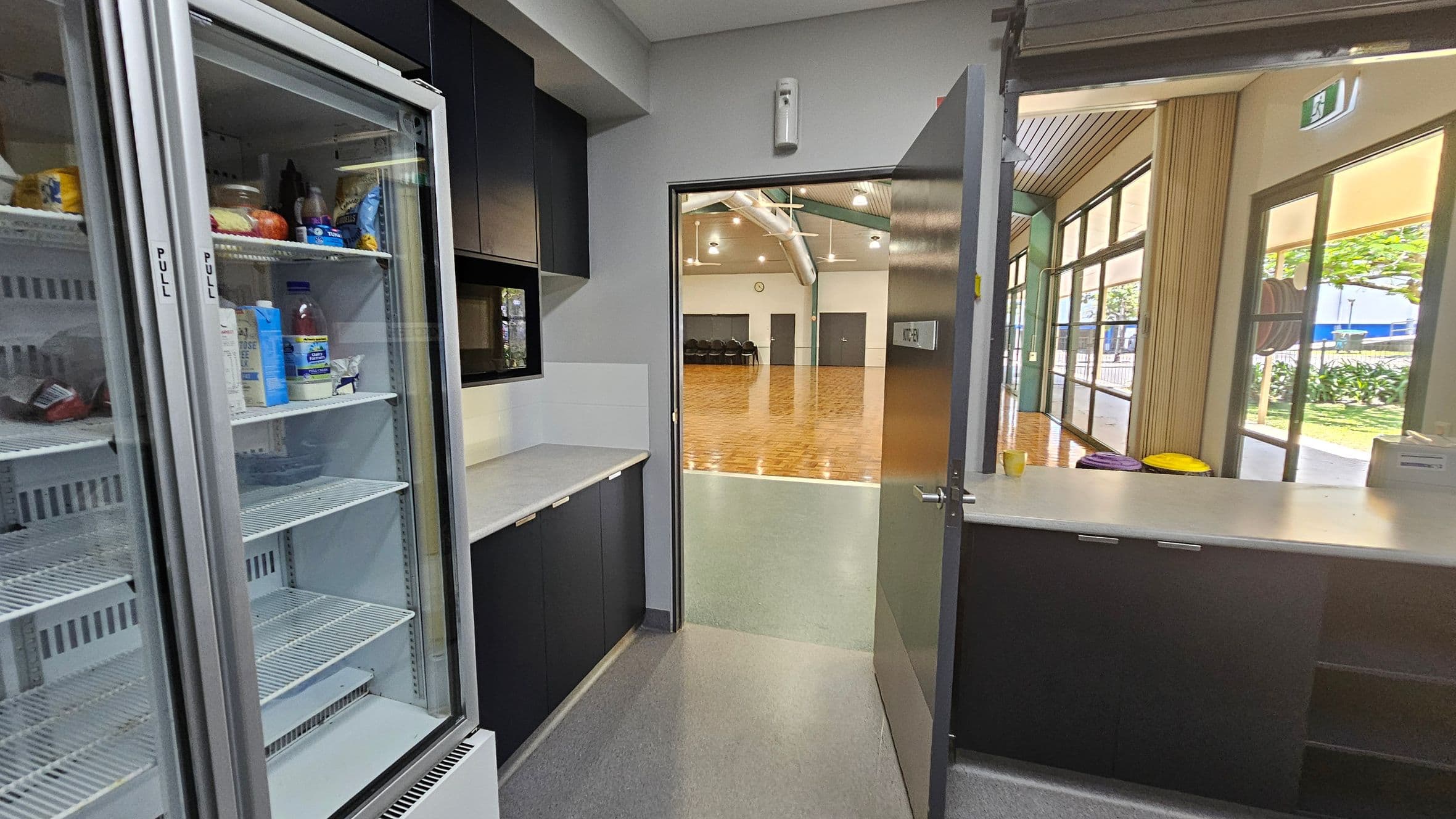 Store image