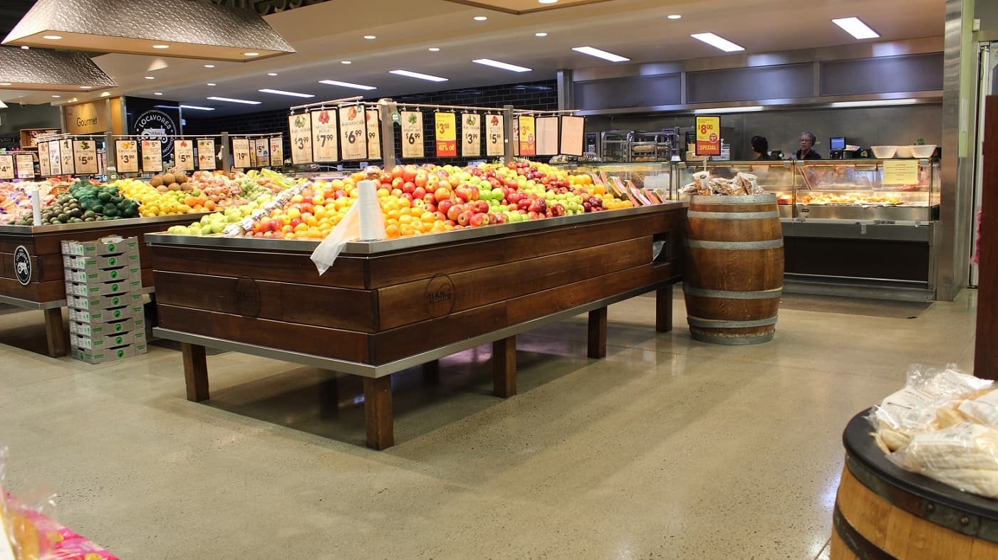 Right of the entrance of White’s IGA Bli Bli is the colorful sight of the different fruits and vegetables arranged in a huge rectangular wooden crate with metal on its edges. The prices are visible due to its enlarged font, enough for shoppers to easily identify the prices for each type of fruit or vegetable. Roll of plastic bags are available to store their grocery items.