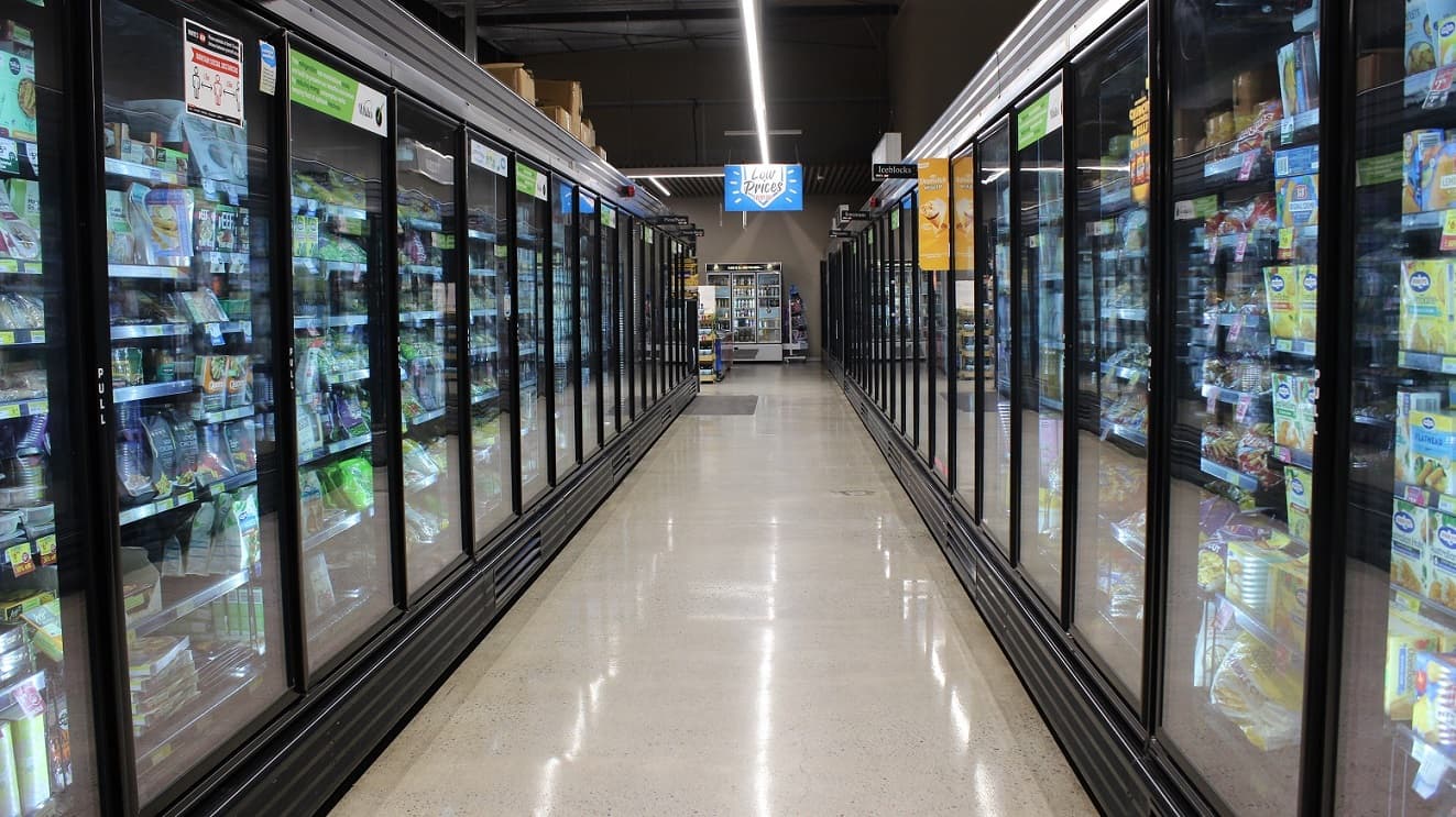 Another significant portion of the internal walls of the grocery store is made up of a continuous refrigeration and freezer. These are enclosed in a fridge with black-painted edges. Shoppers can easily get their items by pulling the doors as indicated by the word” PULL” written on their doors.